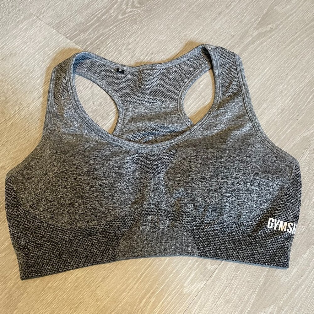 Gymshark Sports Bra (Grey Ombre, size M)